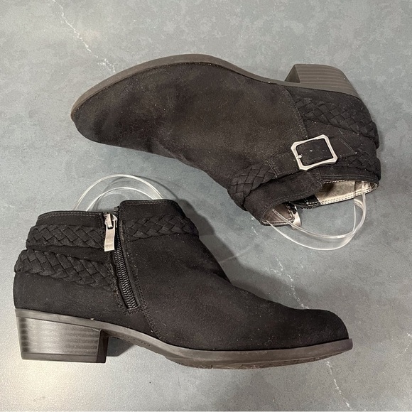 Life Stride sz 8 Adriana black microsuede ankle boots - Picture 9 of 16